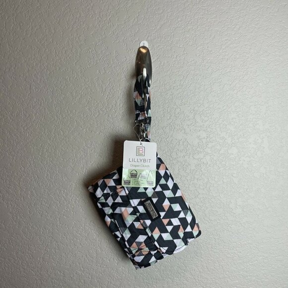 NWT Lillybit by Demdaco Diaper Clutch Bag Tote Purse Changing Pad Gray Pink - Picture 2 of 9